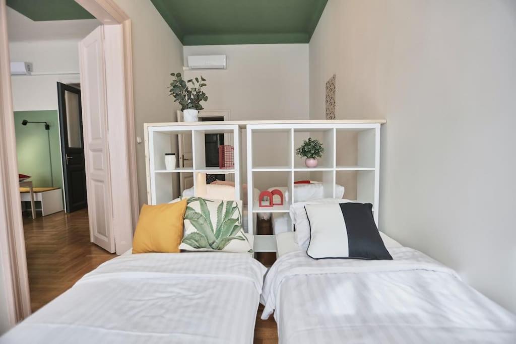 Unwind In Style W Sauna Dsgn 2Br Home Budapest Esterno foto