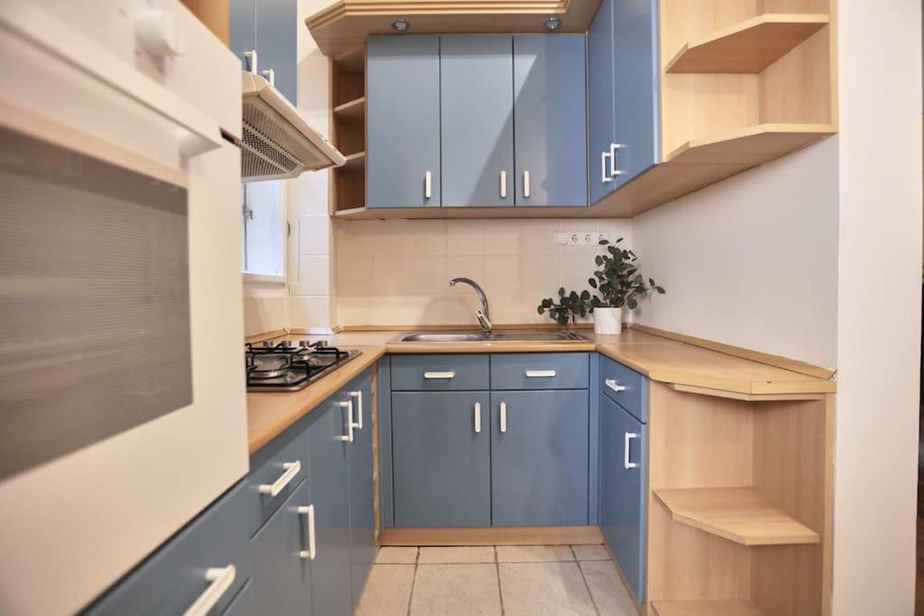 Unwind In Style W Sauna Dsgn 2Br Home Budapest Esterno foto