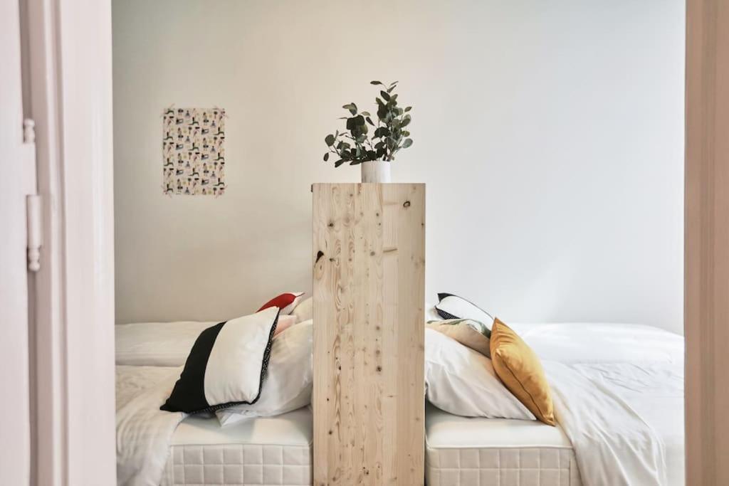 Unwind In Style W Sauna Dsgn 2Br Home Budapest Esterno foto