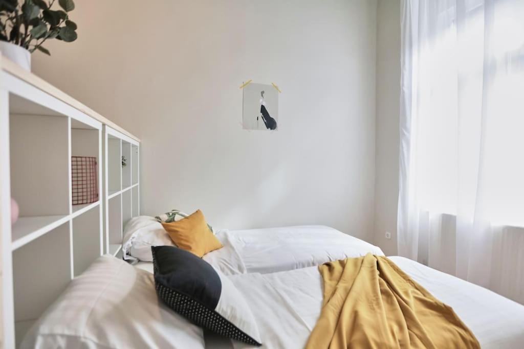 Unwind In Style W Sauna Dsgn 2Br Home Budapest Esterno foto